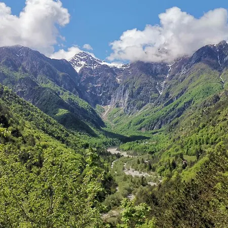 La Brombela Nocleg ze śniadaniem 3*